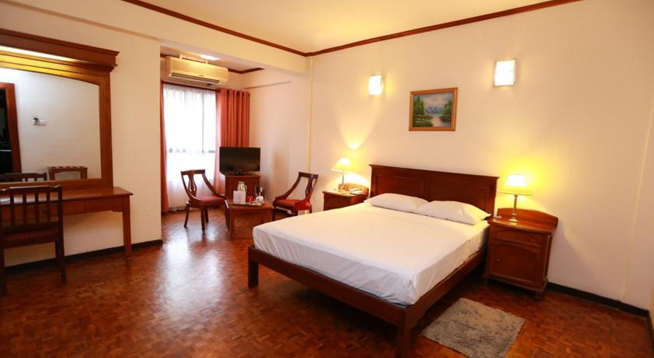 קולומבו Hotel Sapphire מראה חיצוני תמונה