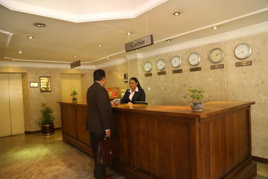קולומבו Hotel Sapphire מראה חיצוני תמונה